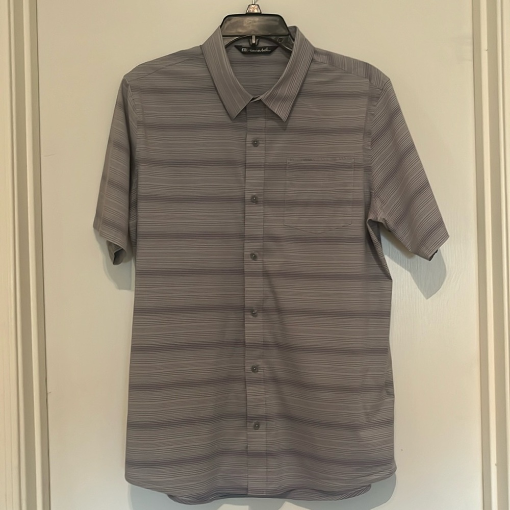 Travis Mathew short sleeve gray Lrg
